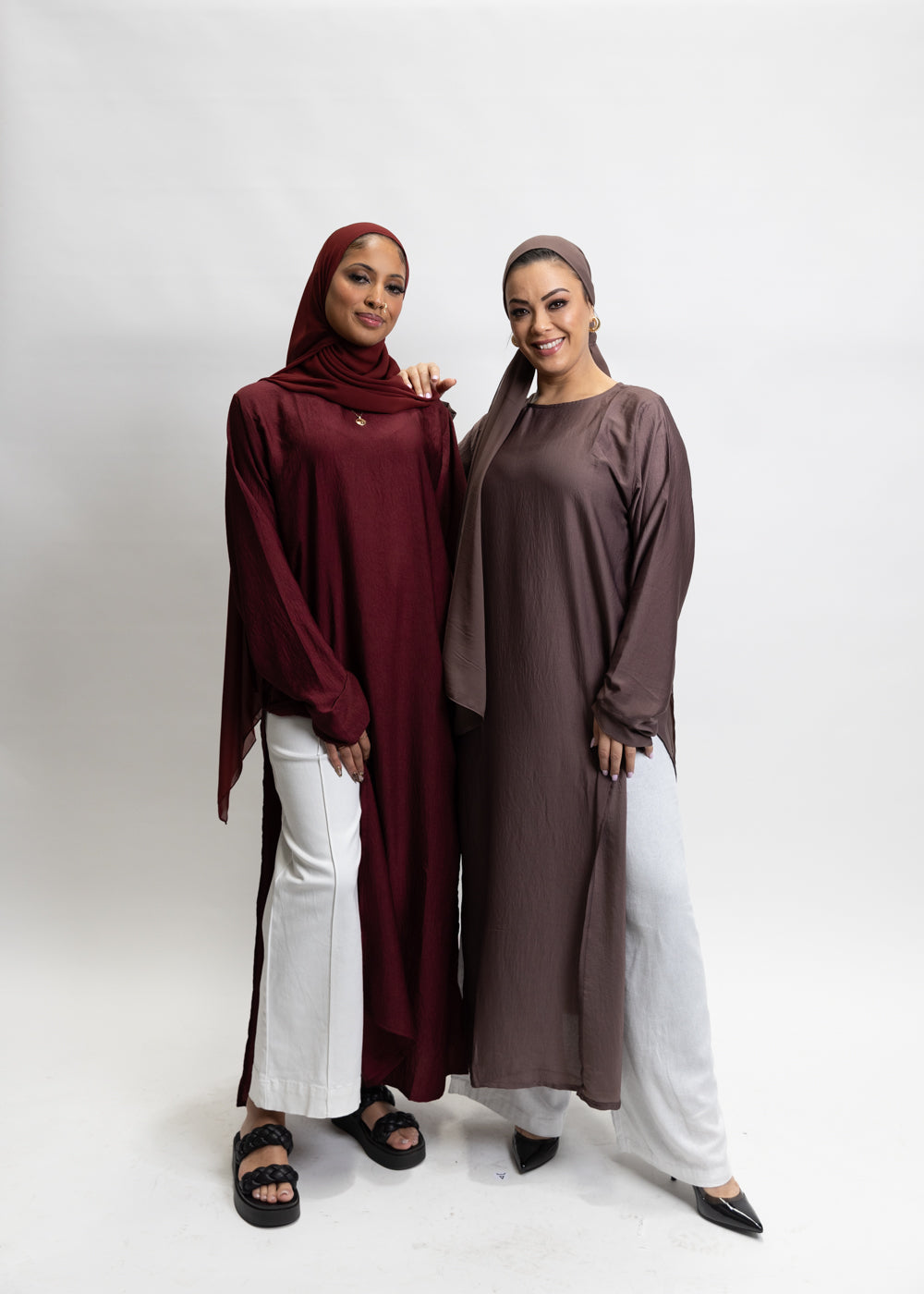 S A R A | deep taupe